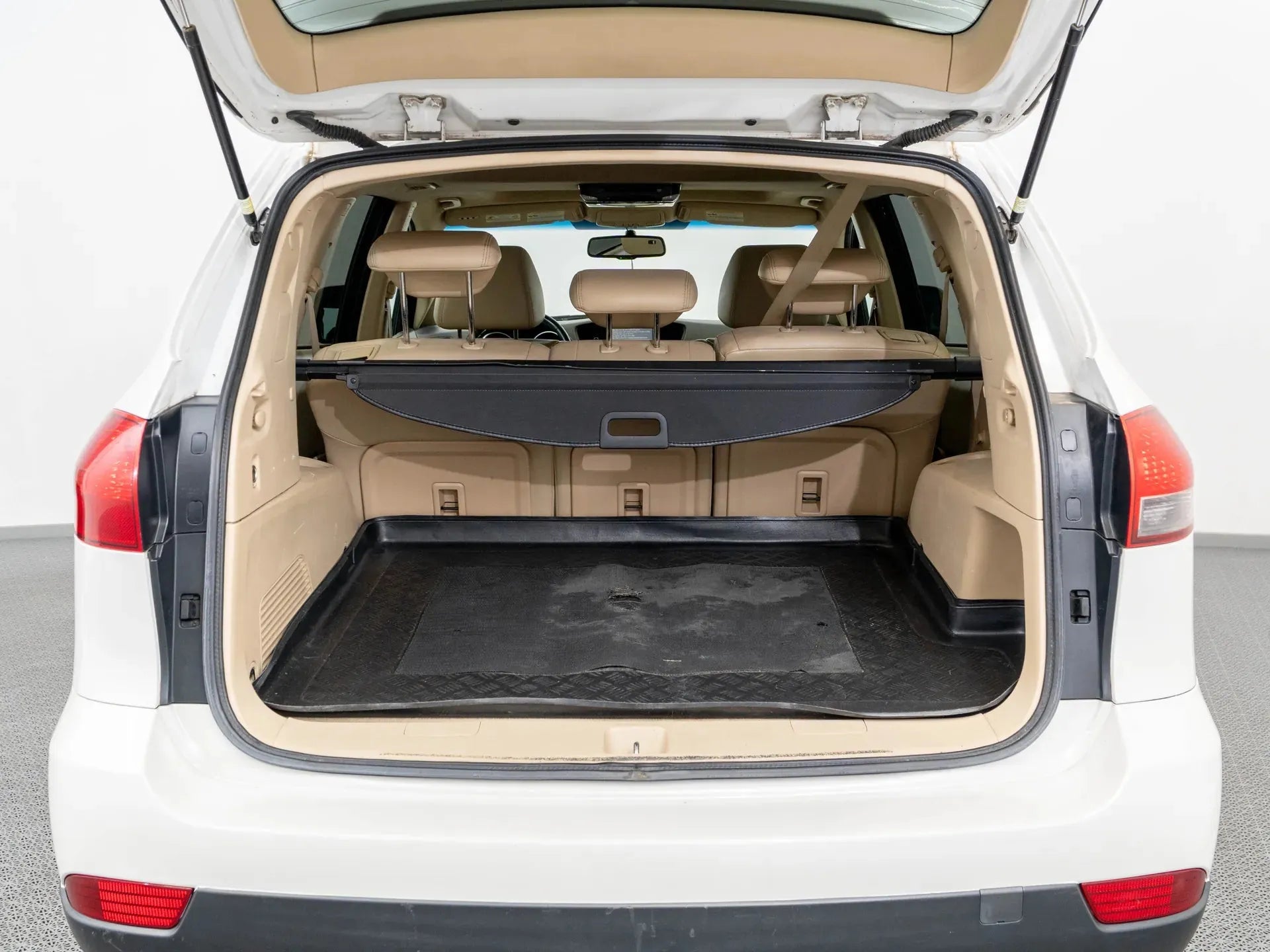 Subaru Tribeca 3.6 Benzina 258 CP Alb - Samsaru's Car Outlet