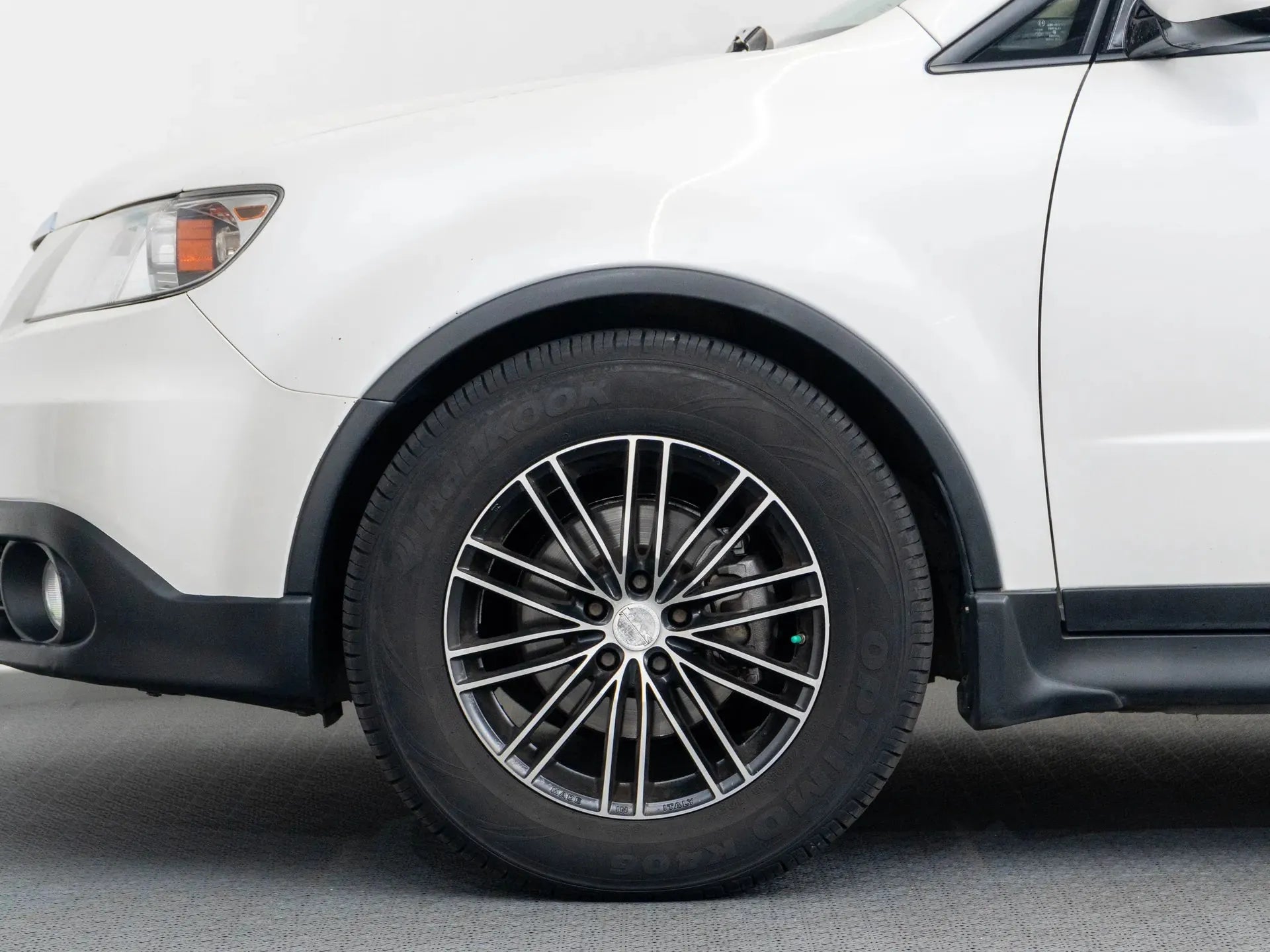 Subaru Tribeca 3.6 Benzina 258 CP Alb - Samsaru's Car Outlet
