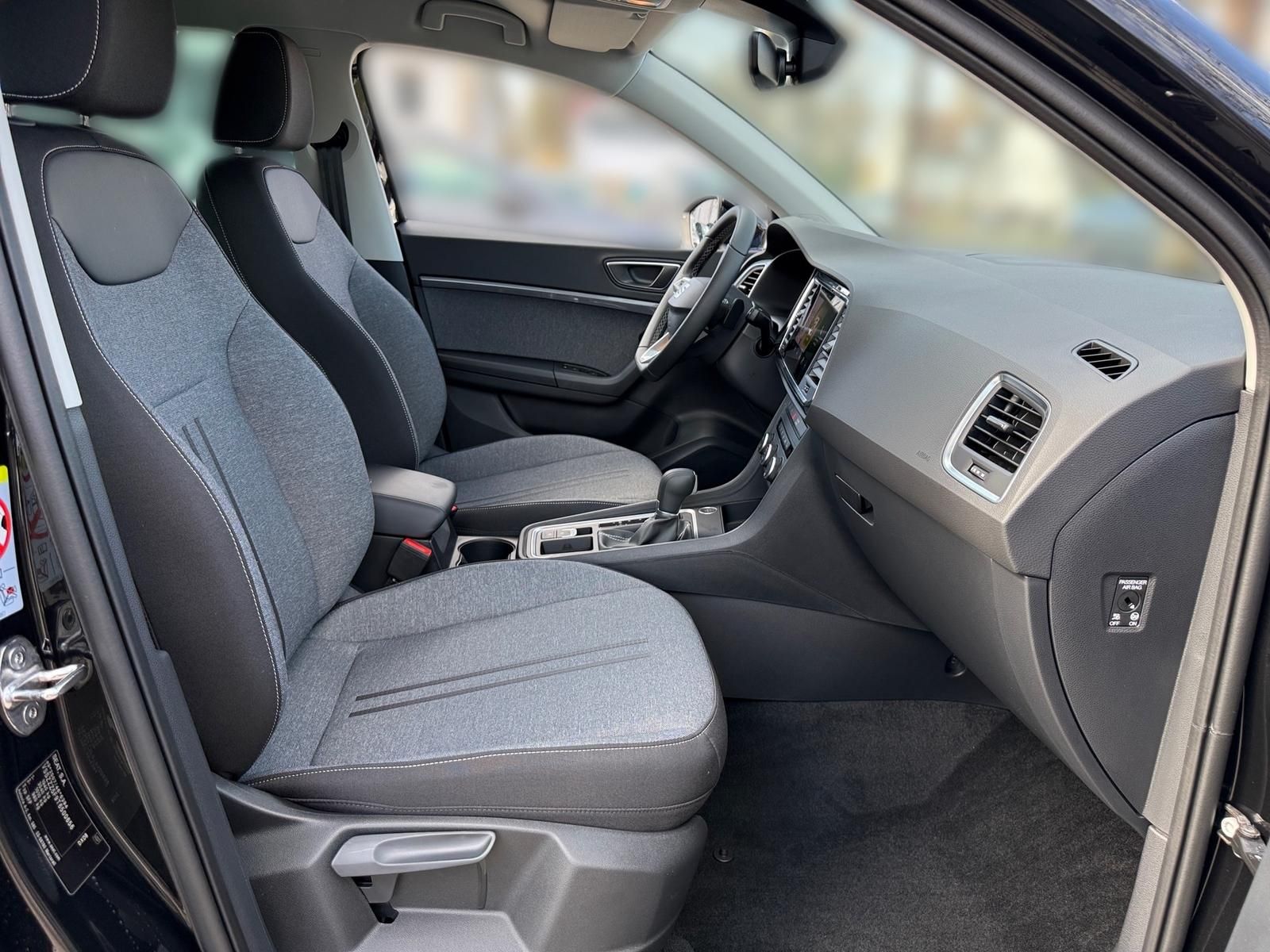 Seat Ateca 1.5 TSI ACT DSG NAVI AHK ACC LED Kamera