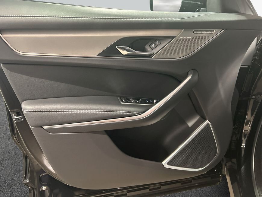Jaguar F-Pace D300 AWD R-Dynamic SE 90th Anniversary Ed