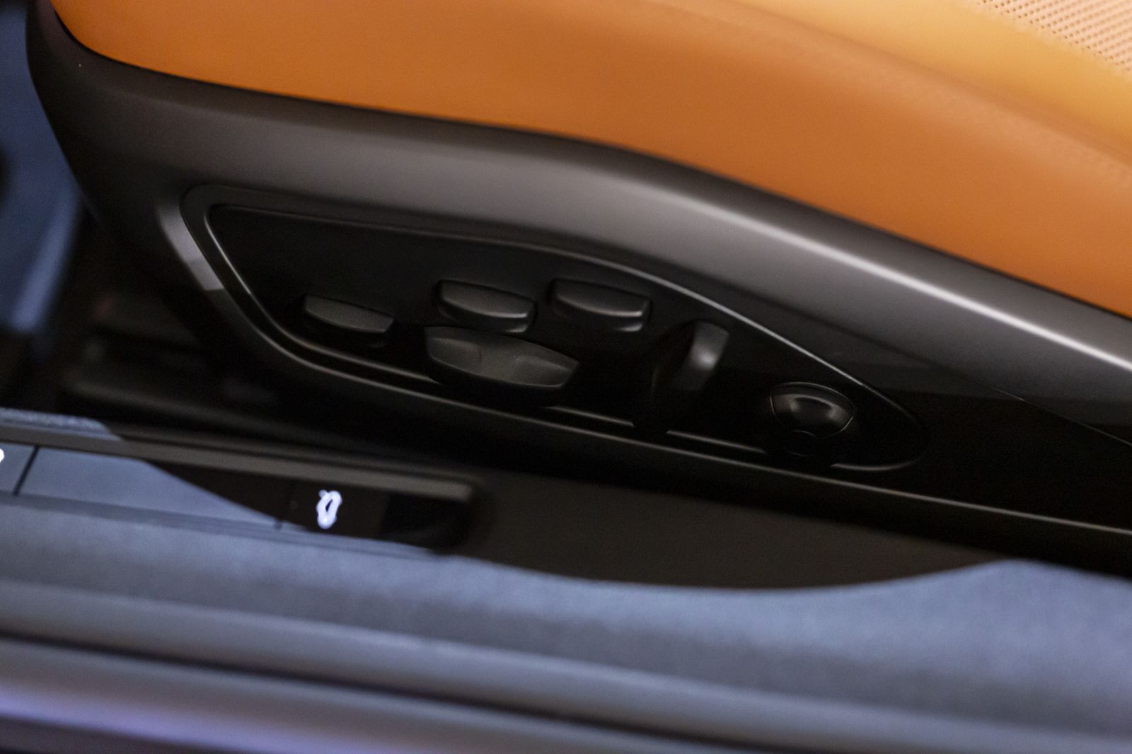 Porsche 911 Targa 4GTS - Samsaru's Car Outlet