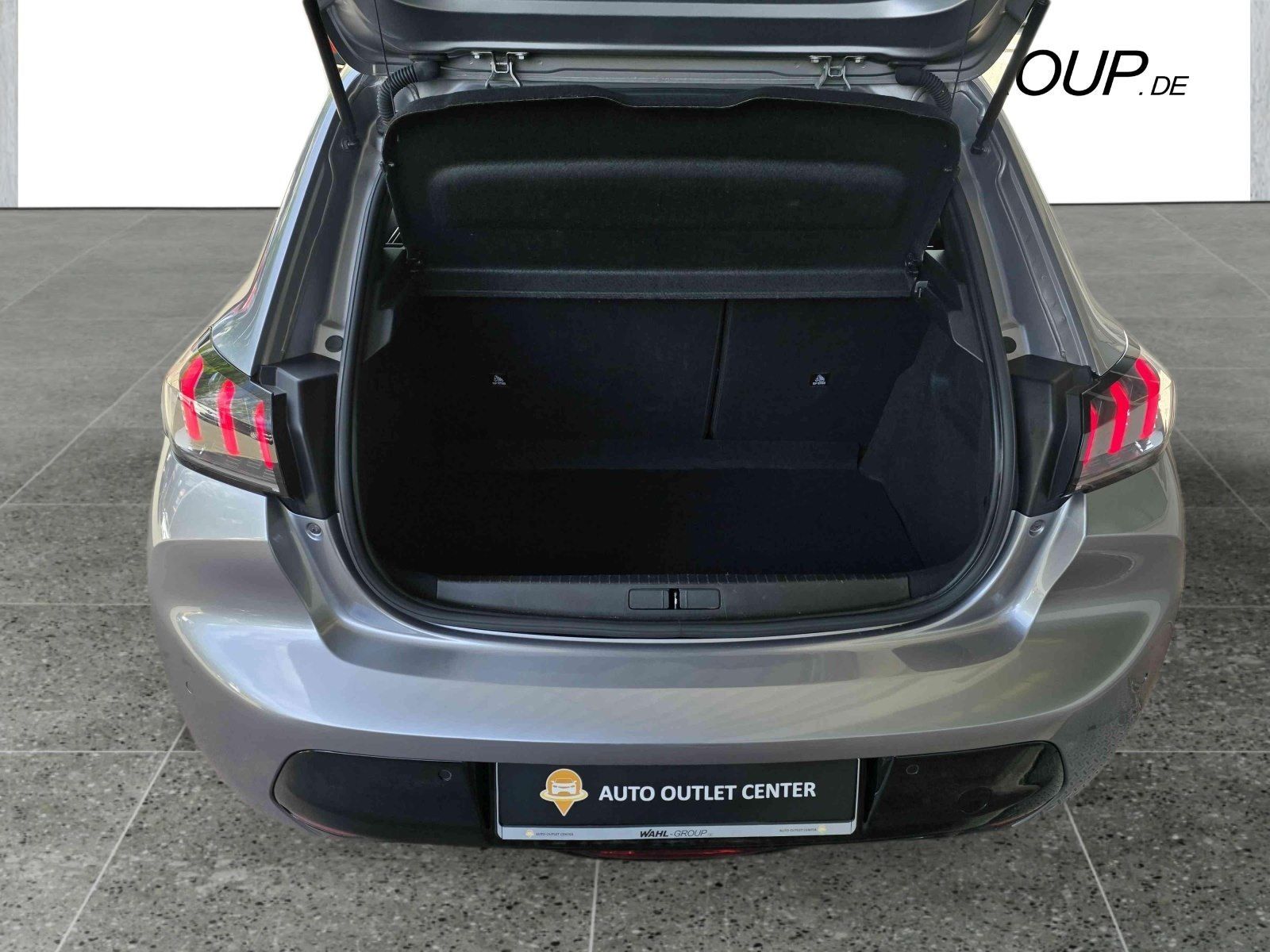 Peugeot 208 1.2 Pure Tech 100 GT - Samsaru's Car Outlet