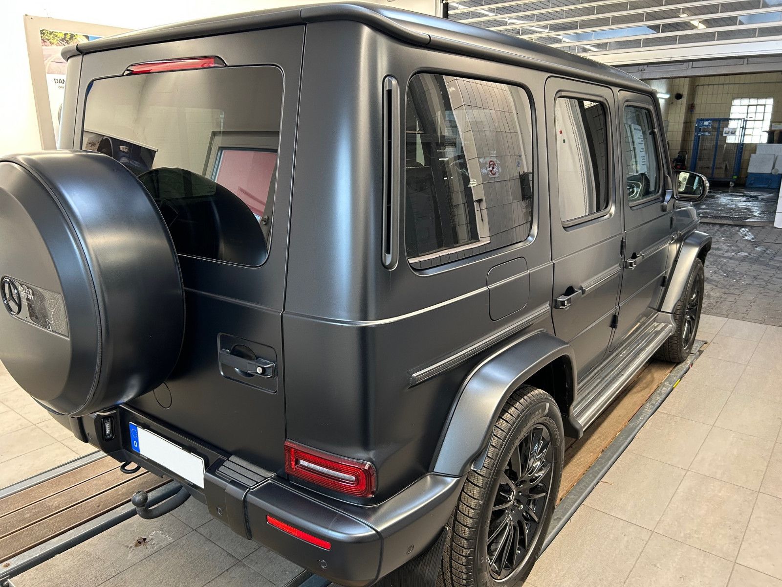 Mercedes-Benz G 400 AMG-Line - Samsaru's Car Outlet
