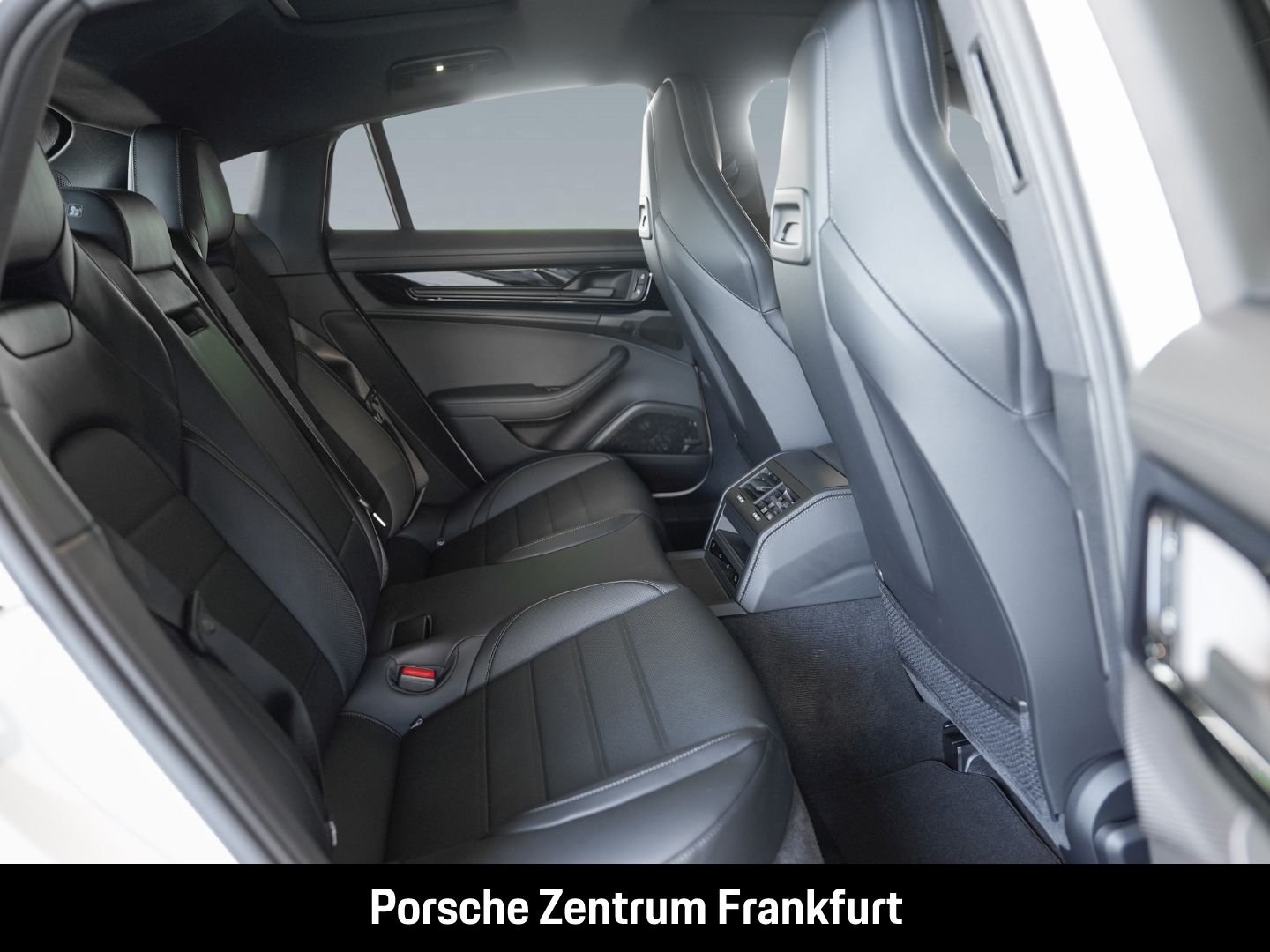 Porsche Panamera 4 E-Hybrid HA-Lenkung InnoDrive Head-Up