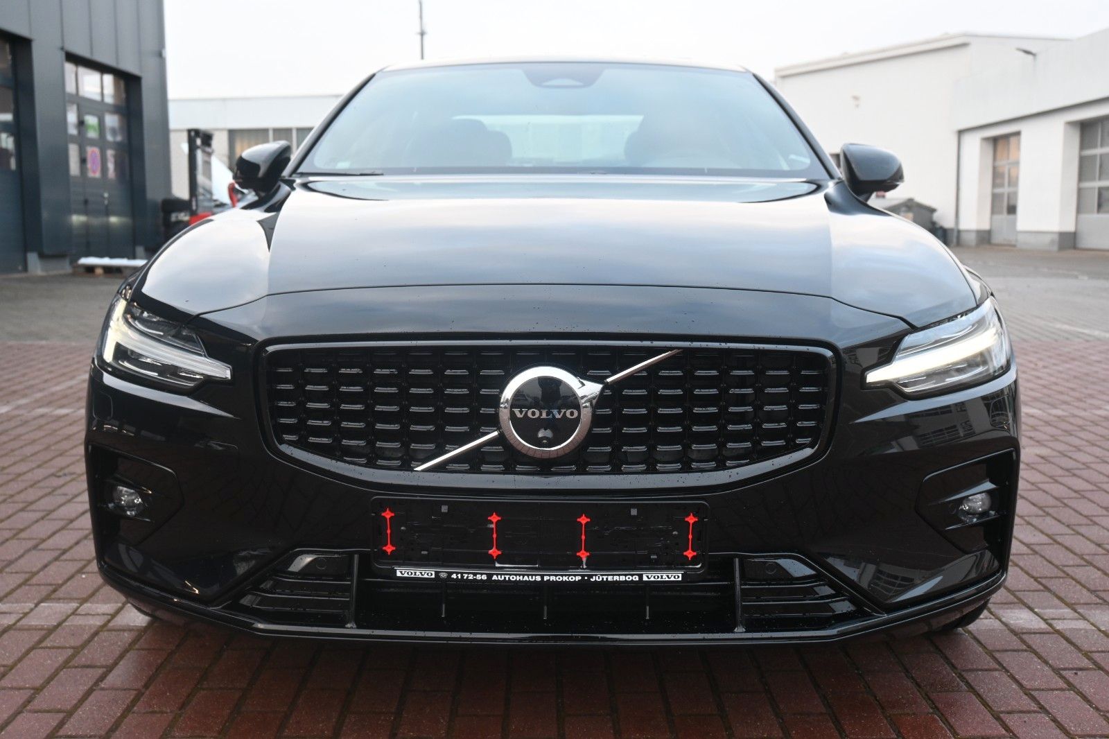 Volvo S60 B4 B DSG Plus Dark*STHZG*360°*PANO*ACC*AHK