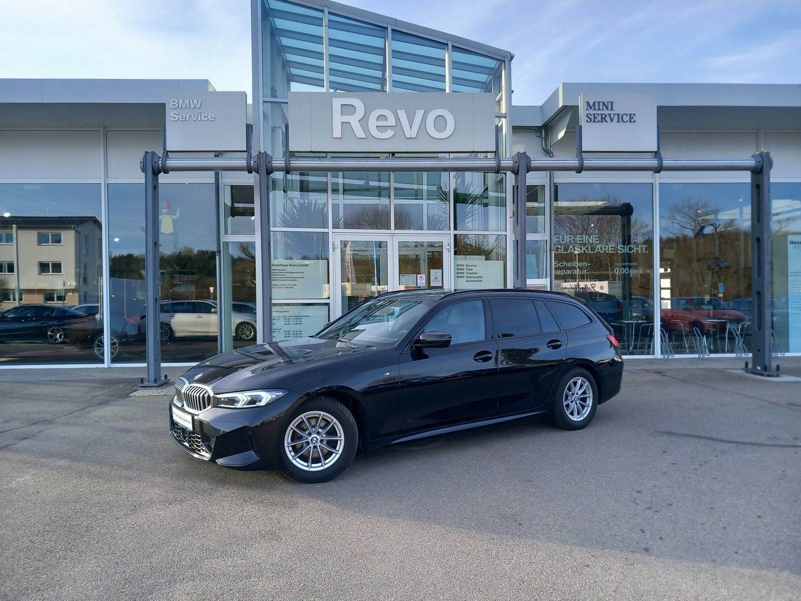 BMW 320d Touring Aut MSport - Samsaru's Car Outlet
