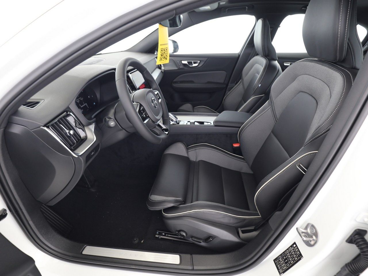Volvo S60 B4 Plus Dark !!STANDHZG.+PANO+360°+ACC+BLIS!