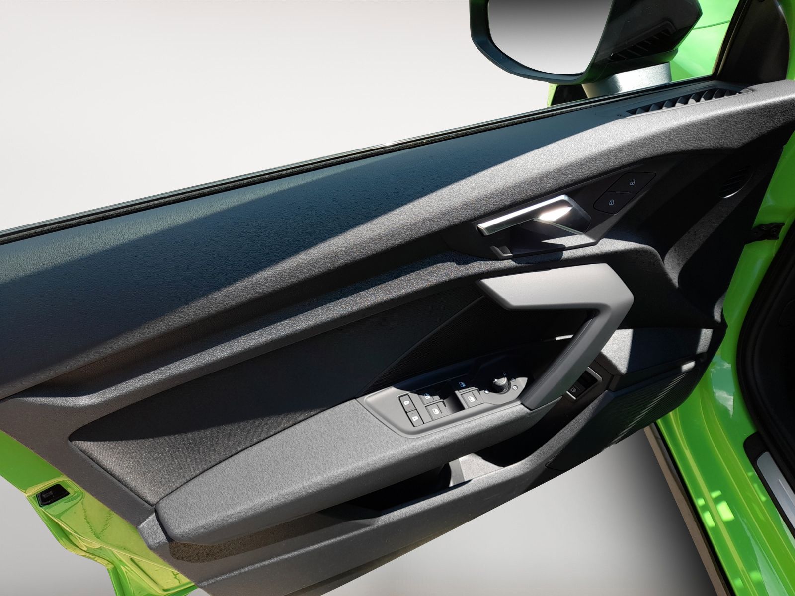 Audi A3 Sportback 45 TFSI S-Line 18'' LED SHZ Tempo