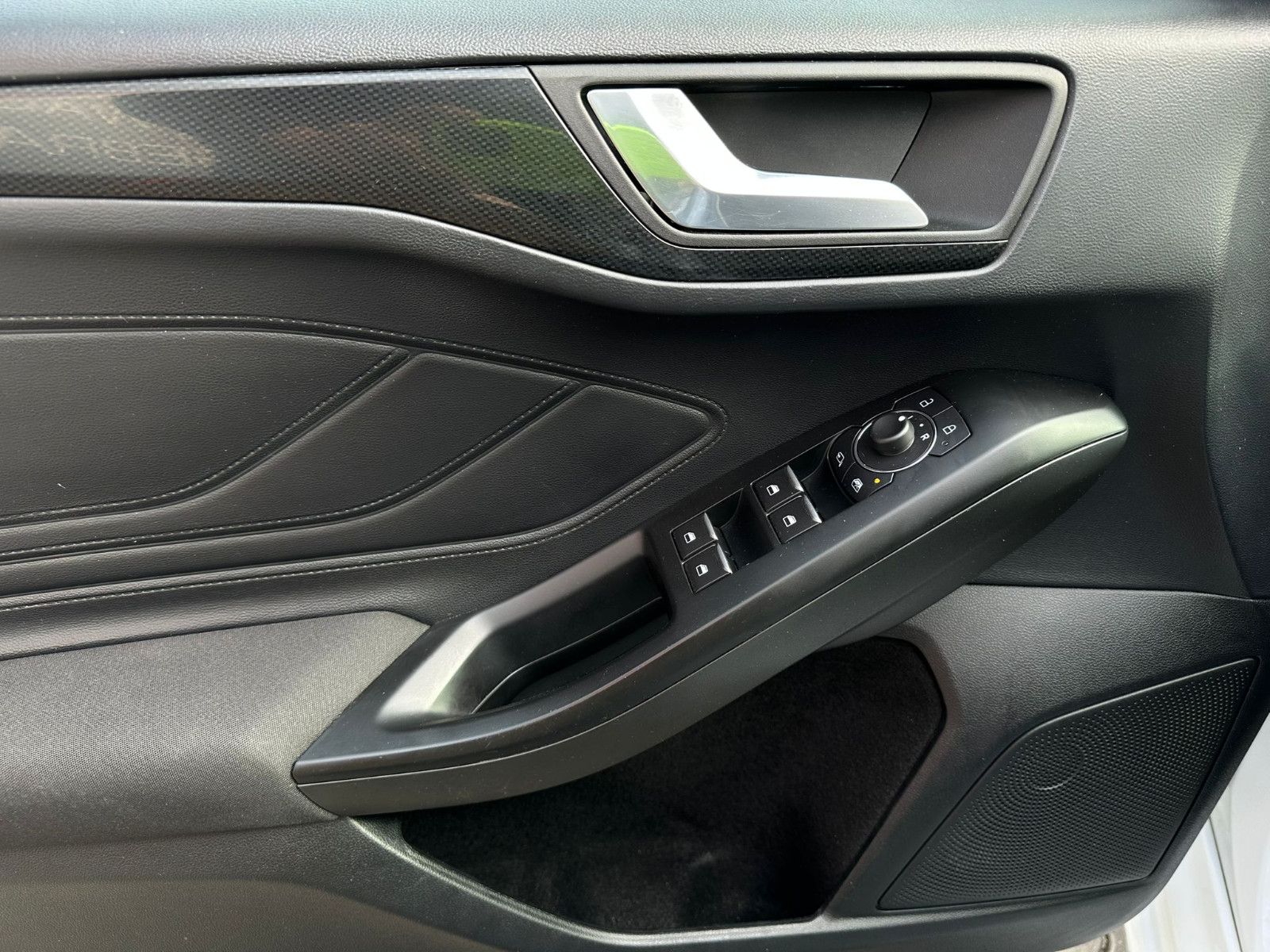 Ford Focus 1.5 Turnier ST-Line X LED ACC NAV KAM AHK