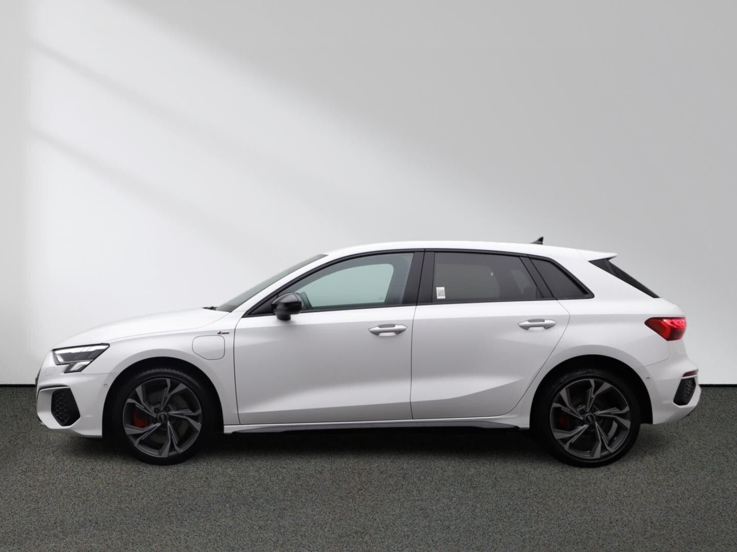 Audi A3 Sportback 45 TFSI e S line S tronic MMI LED