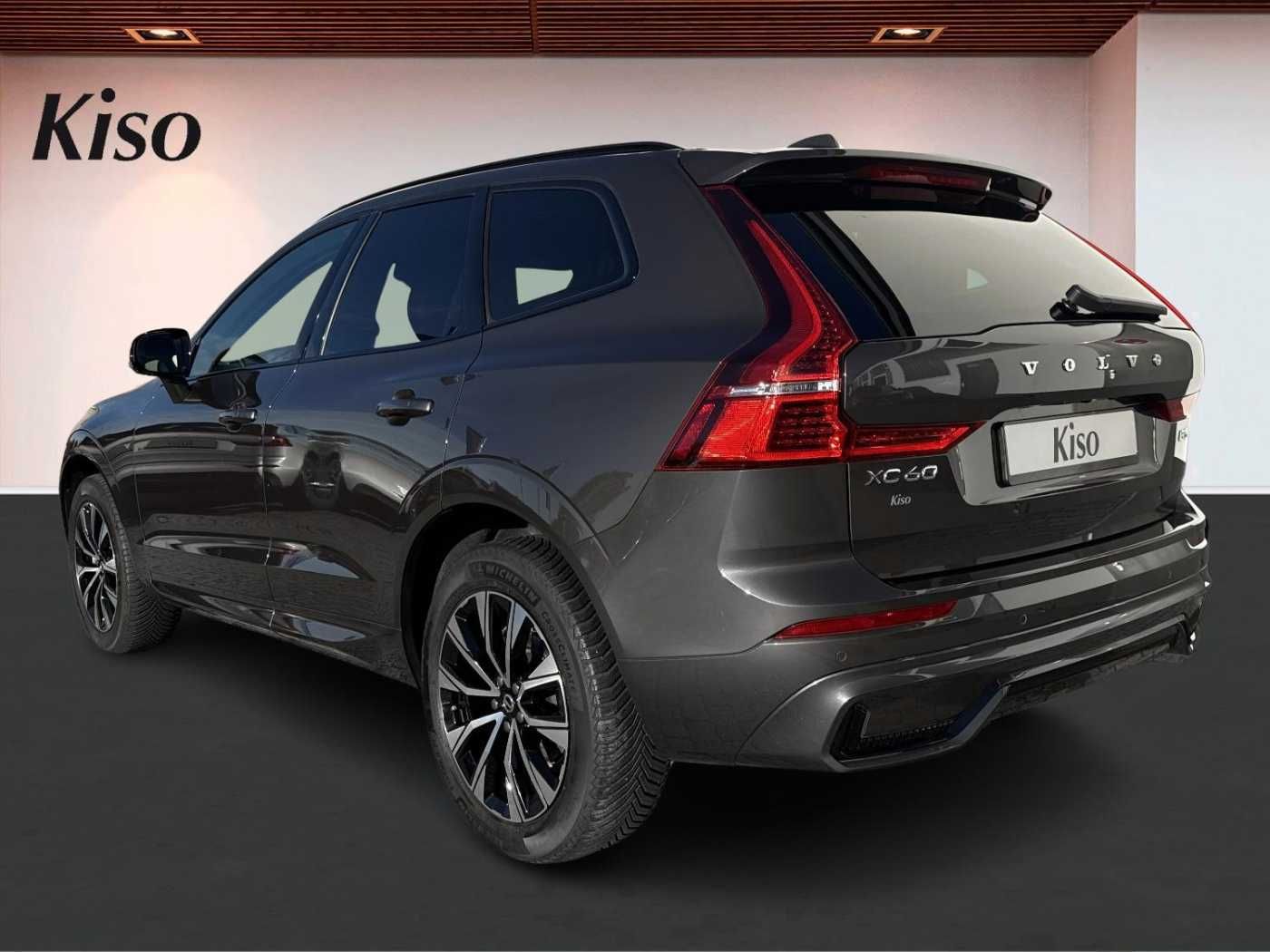 Volvo XC60 B5 Benzin AWD Plus Dark Mild-Hybrid