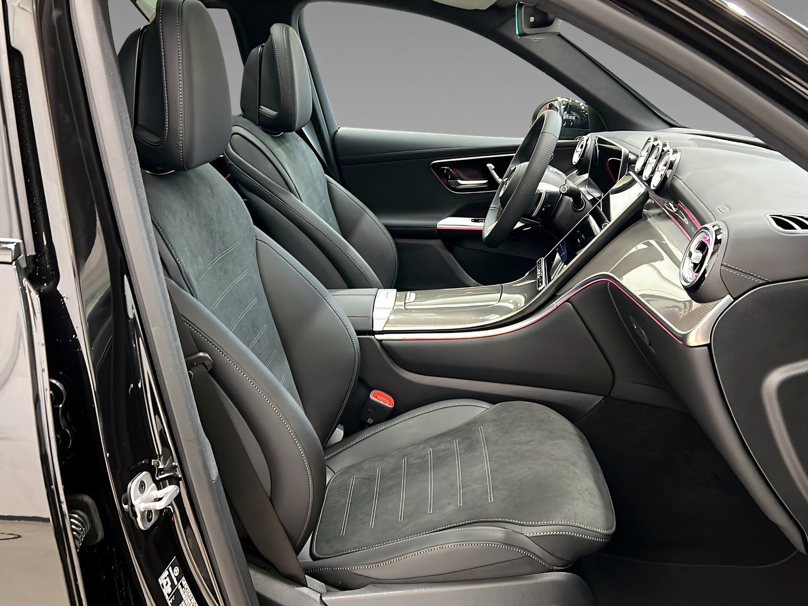 Mercedes-Benz GLC 300de 4M AMG+LED+NIGHT+Pano+Ambi+TotW+AHK