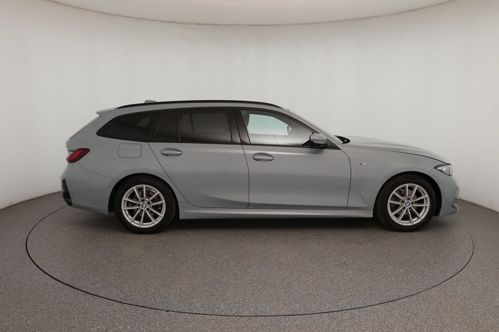 BMW 320i M Sport|PANO|ACC|HUD|360°|LED|SHZG|AHK
