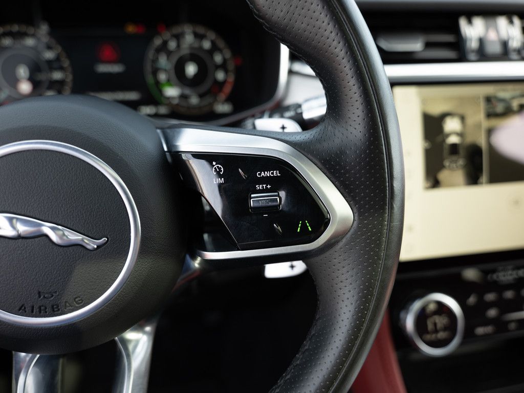 Jaguar F-Pace P400e AWD R-Dynamic S ACC HUD 360° PANO