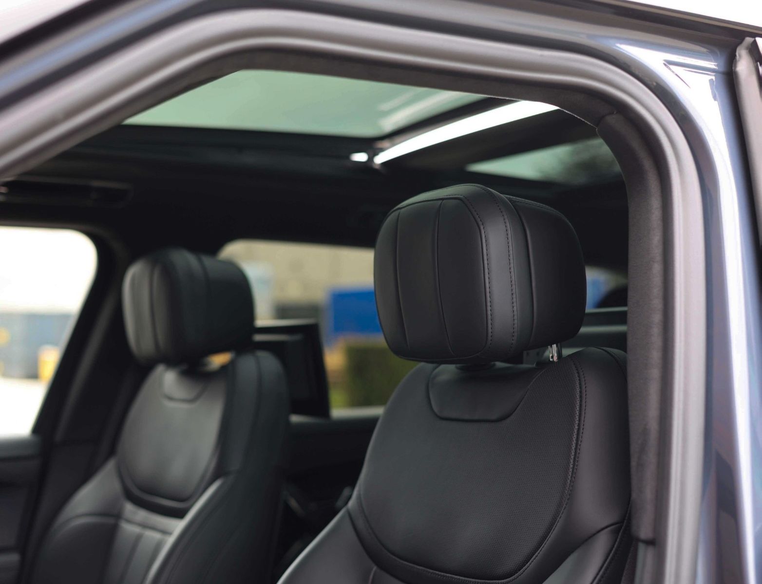 Range Rover Sport P510e Autobiography - Samsaru's Car Outlet