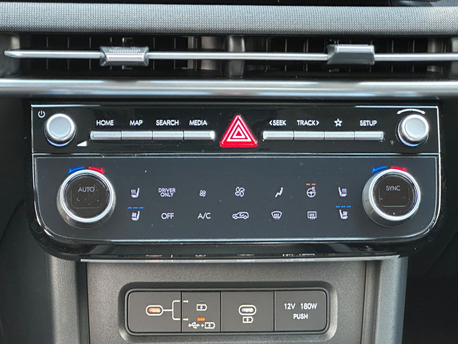 Hyundai Tucson Prime Plug-In Hybrid 4WD - Samsaru's Car Outlet