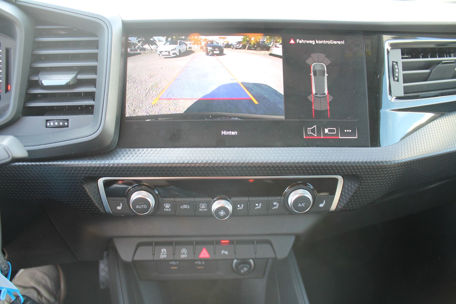 Audi A1 30TFSI S tronic Sportback - Samsaru's Car Outlet