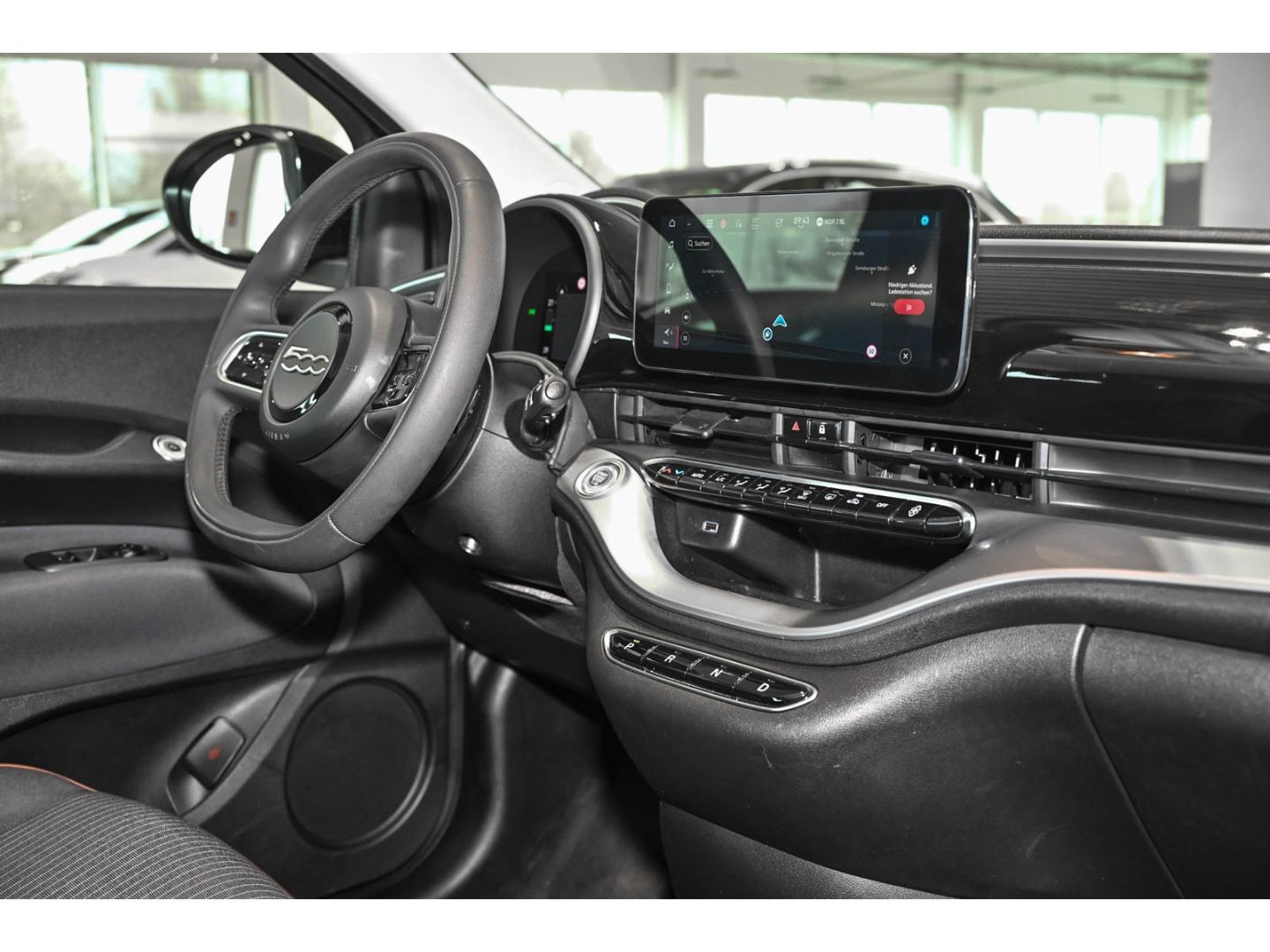 Fiat 500e Icon - Samsaru's Car Outlet