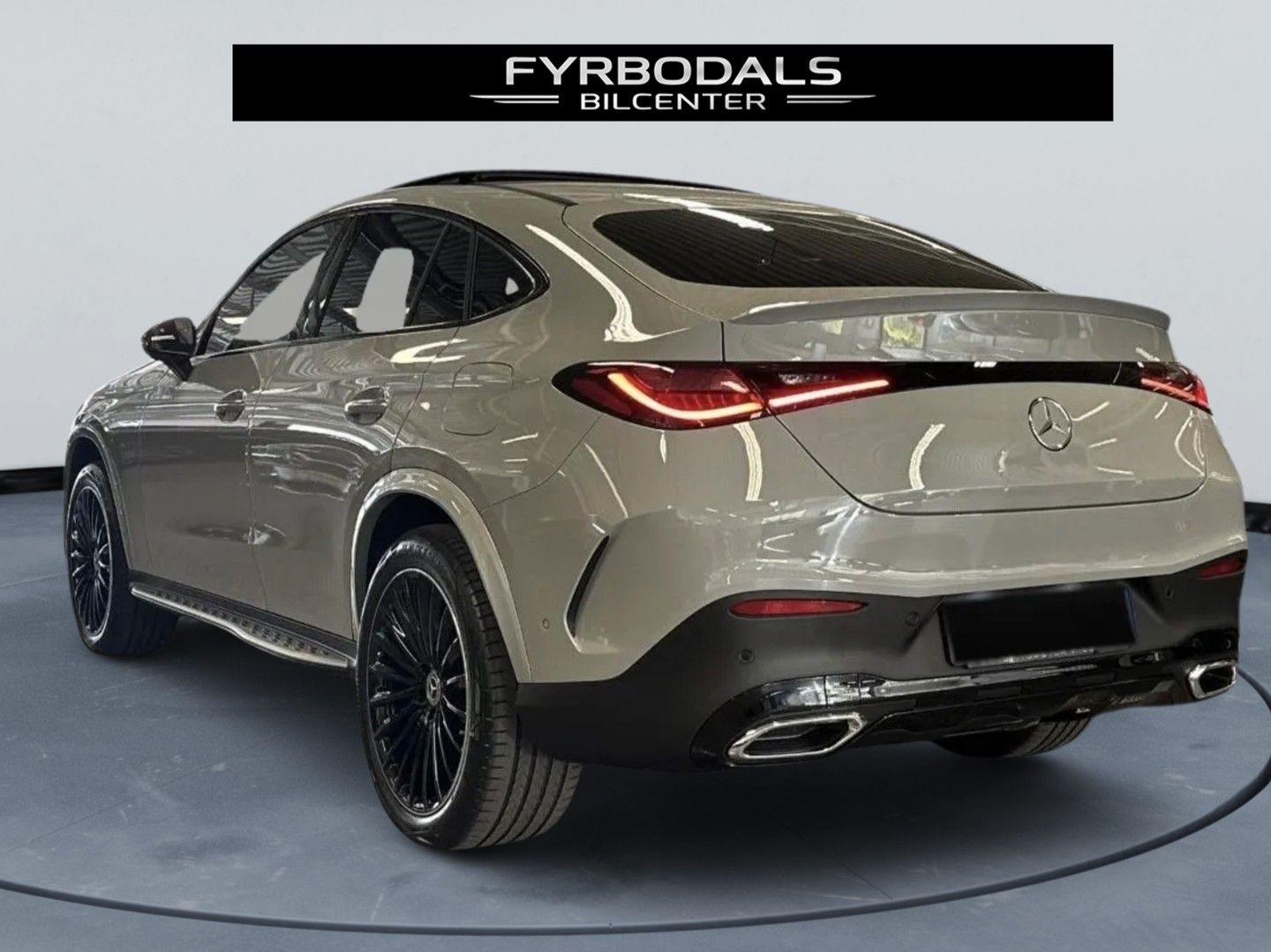 Mercedes-Benz GLC 300de 300 de 4Matic AMG 333hp Panorama *VAT*