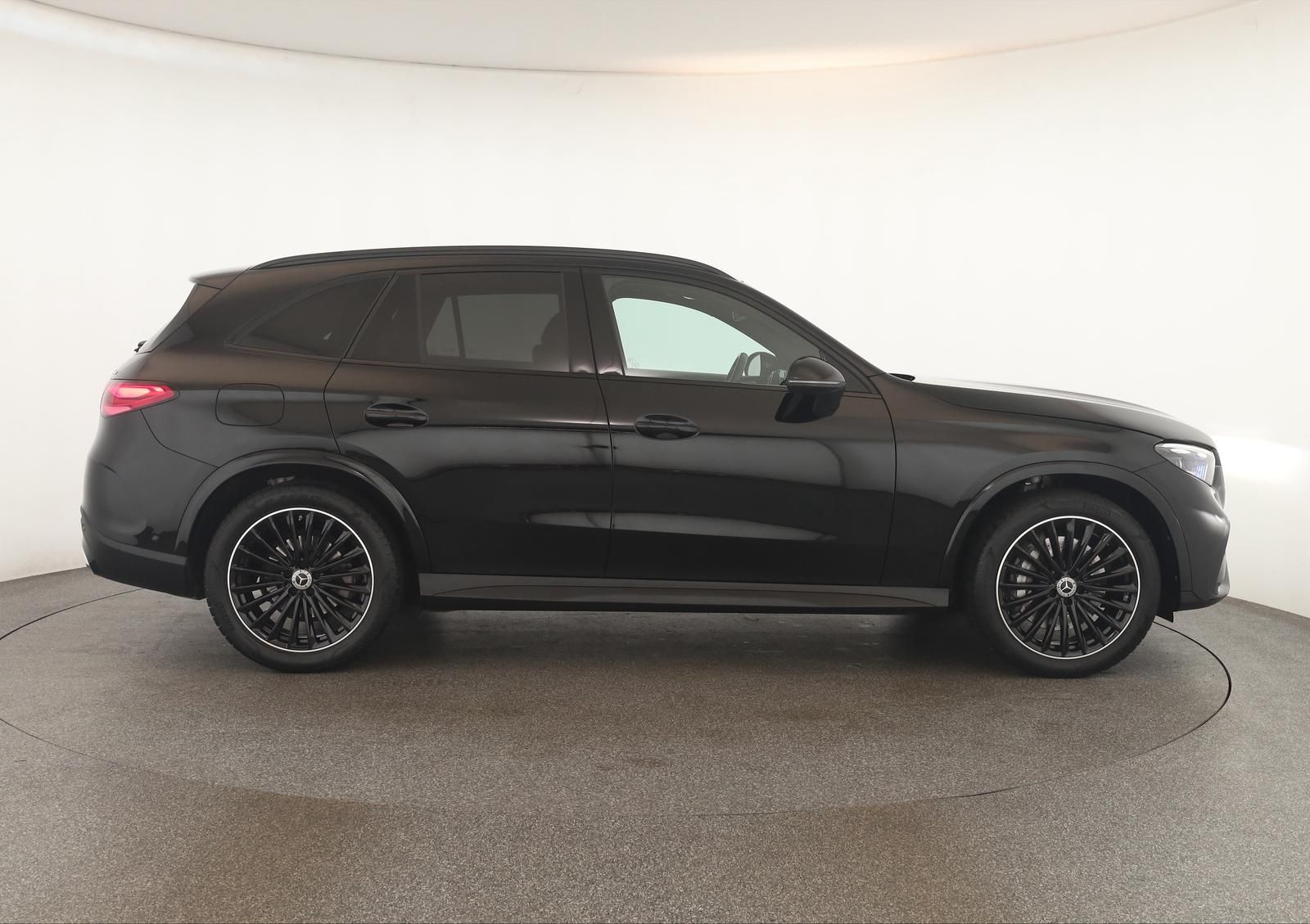 Mercedes-Benz GLC 300 d 4M AMG Advanced Night DIGITAL Pano AHK