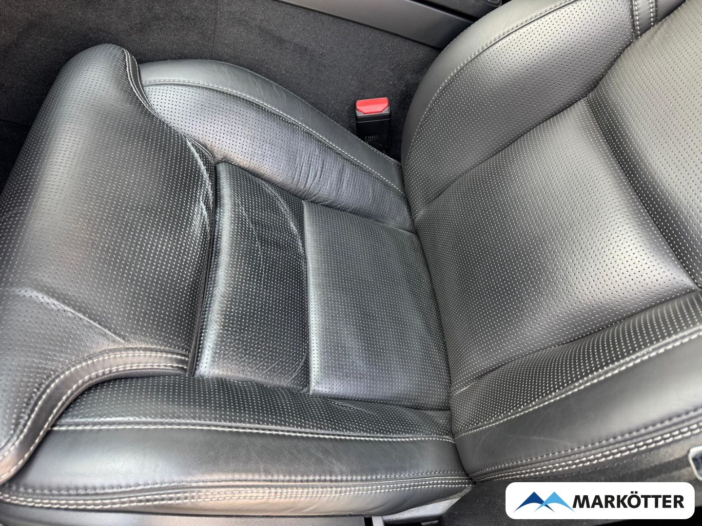 Volvo V60 T8 Recharge AWD Ultimate Dark 360CAM/AHK/ACC