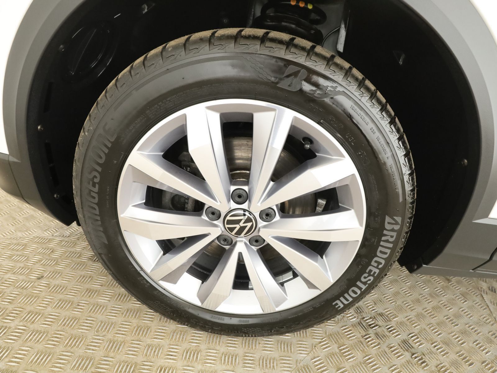 Volkswagen T-Roc 2.0 TDI Style - Samsaru's Car Outlet