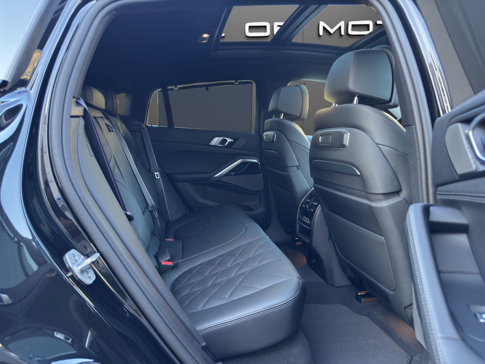 BMW X6 xDrive40d | M Sport Pro| Luft| 22"| Sky| H&K