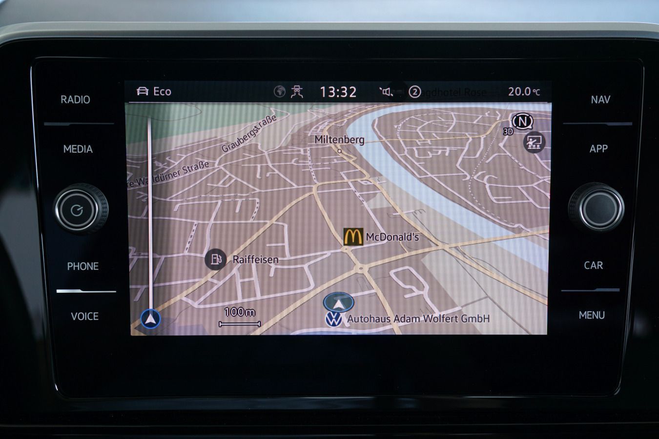 Volkswagen T-Roc R-Line 1.5 TSI DSG - Samsaru's Car Outlet