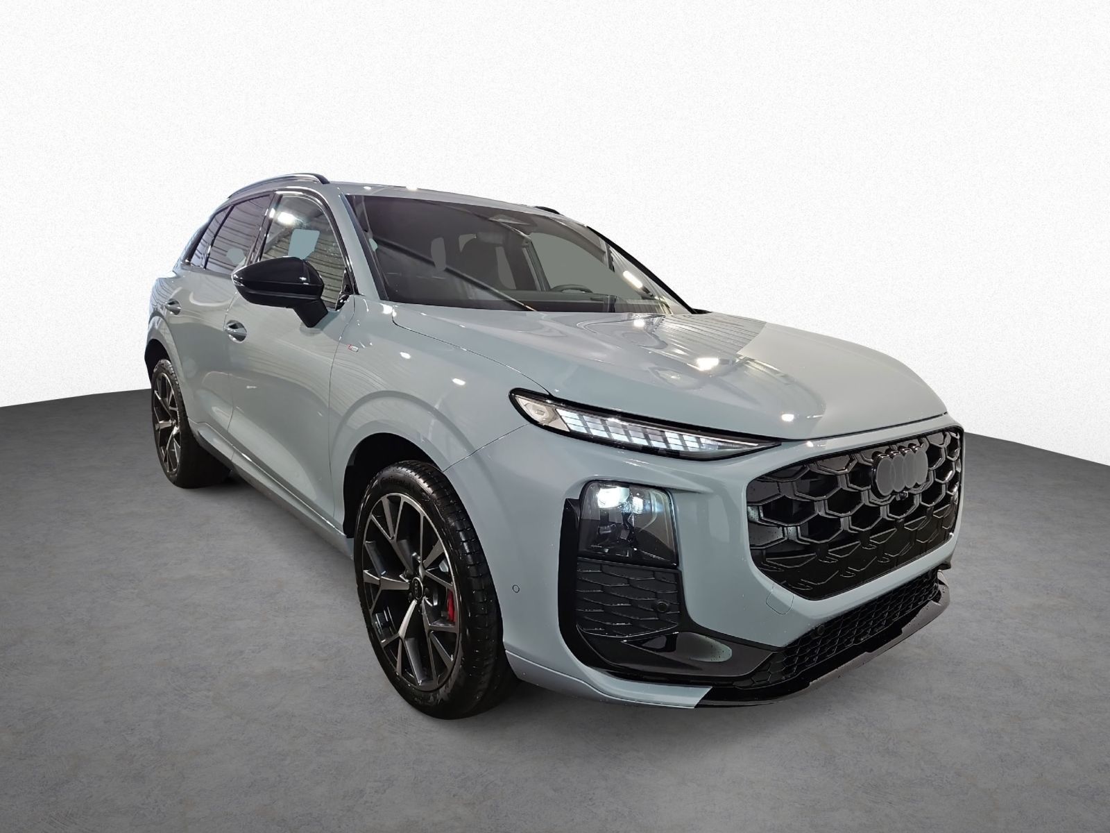 Audi Q3 SUV quattro  *AHK*PANO*TECH-PLUS*S-LINE*