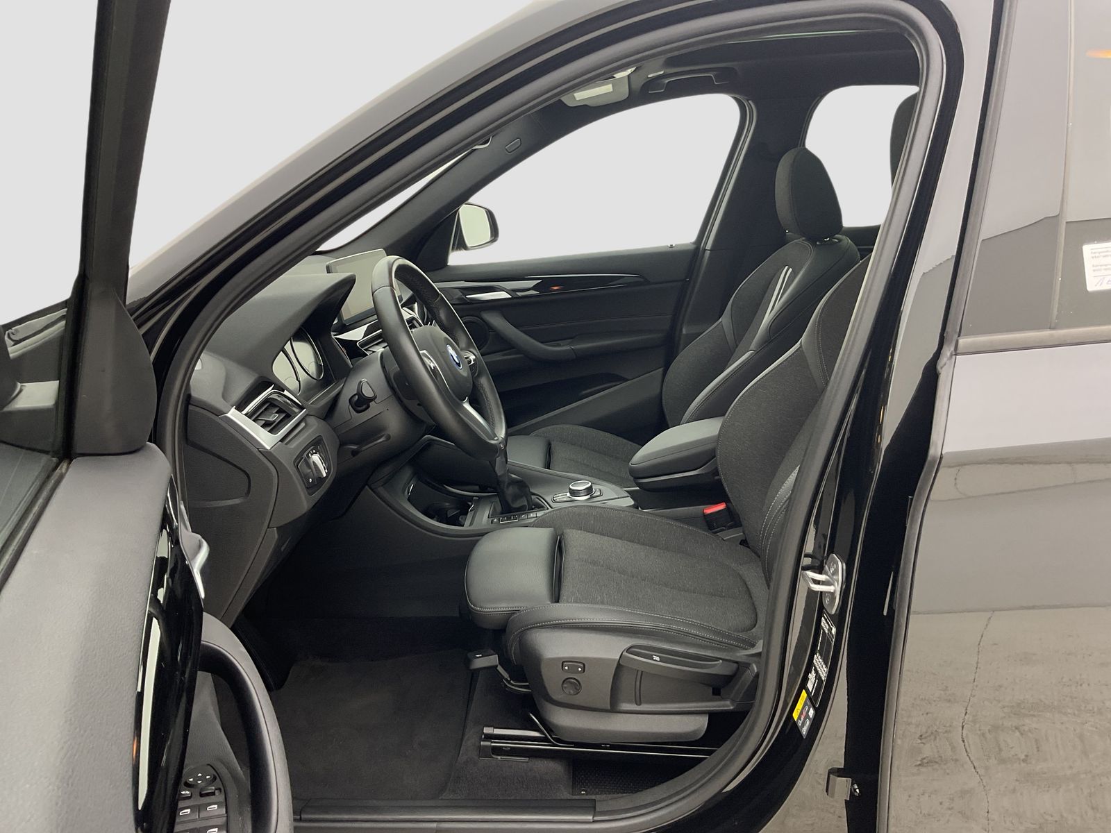 BMW X1 xDrive25e - Samsaru's Car Outlet