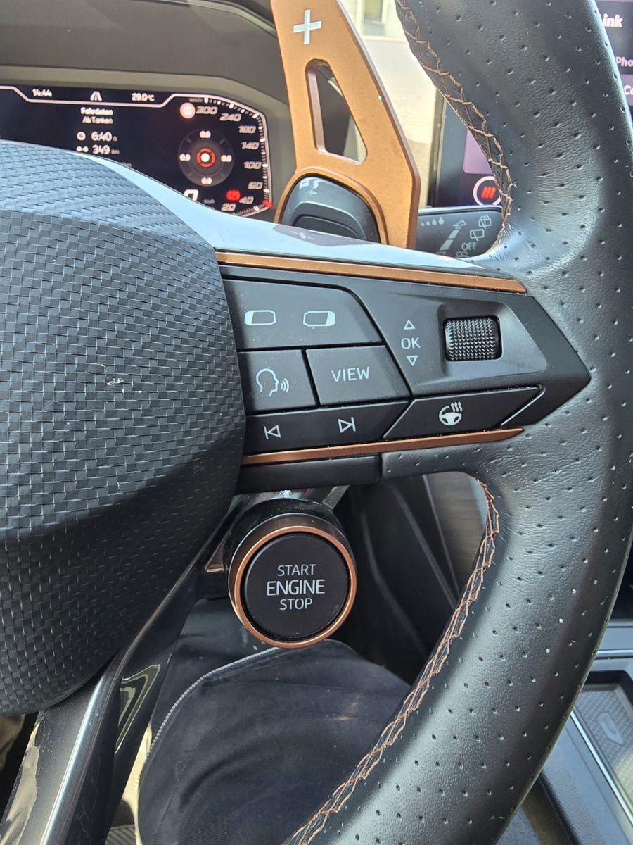 Cupra Formentor VZ 4Drive Exclusiv - Samsaru's Car Outlet