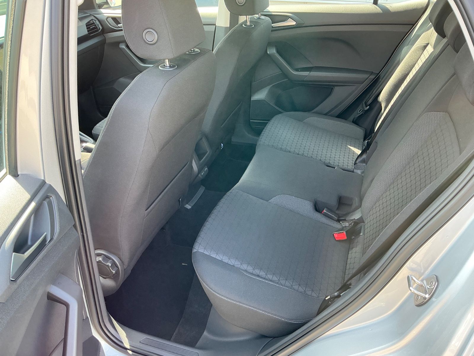 Volkswagen T-Cross Life - Samsaru's Car Outlet