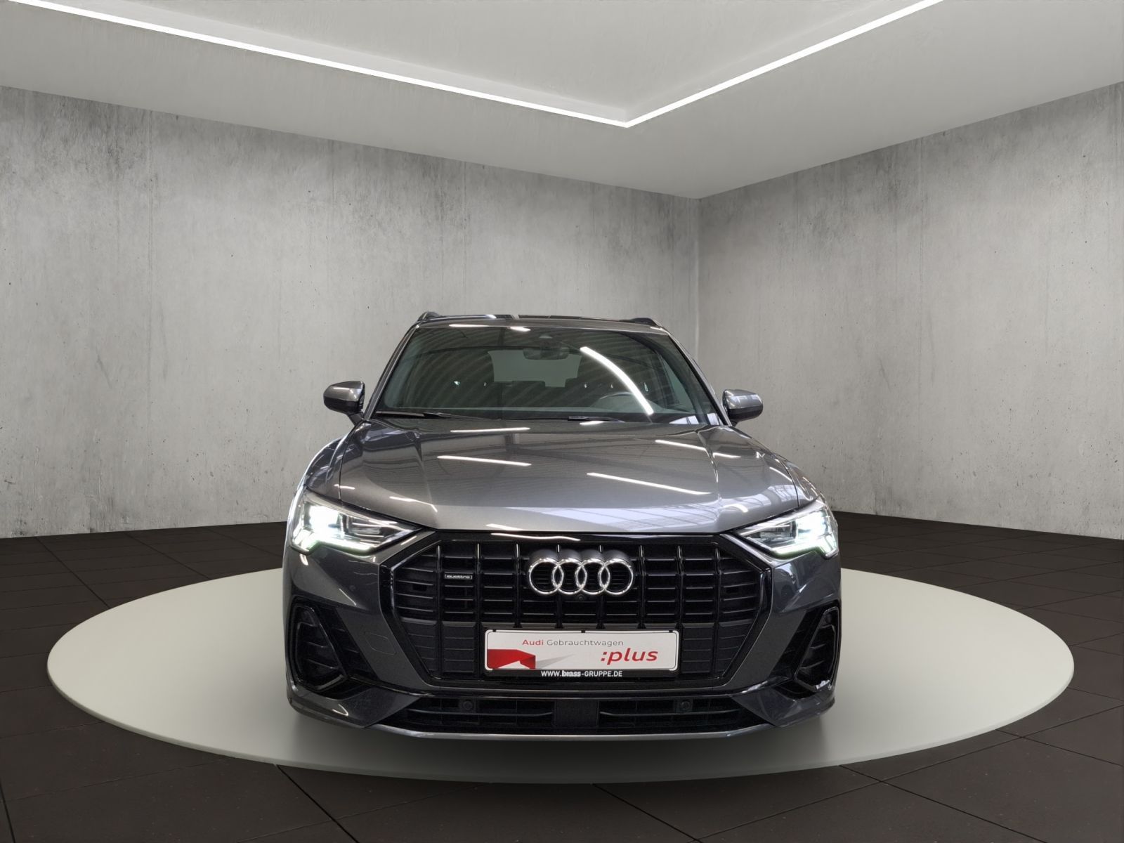 Audi Q3 S line 45 TFSI quattro - Samsaru's Car Outlet