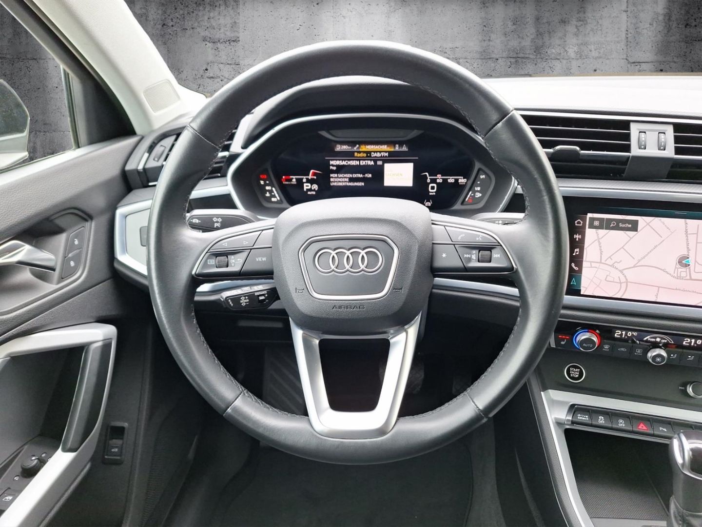 Audi Q3 40 2.0 TDI quattro - Samsaru's Car Outlet