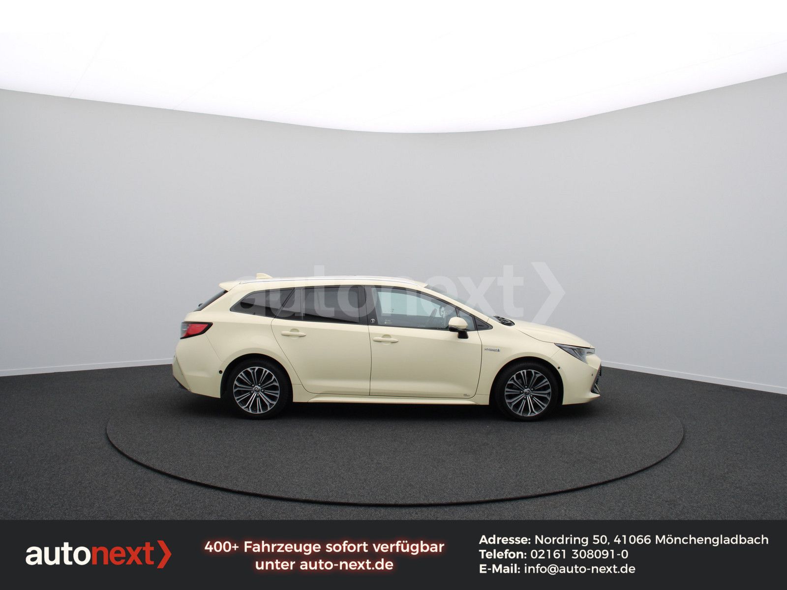 Toyota Corolla 2.0 Hybrid Business Edition - Samsaru's Car Outlet