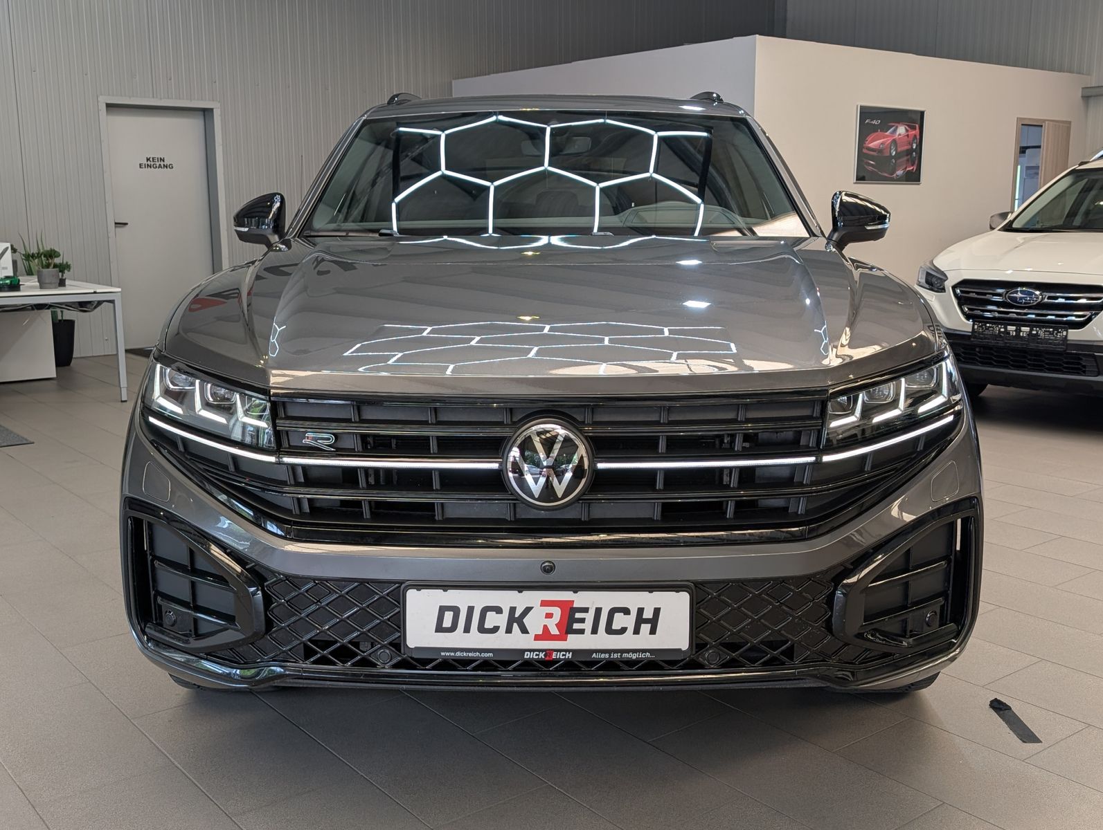 Volkswagen Touareg 3.0TDI 4M R-Line VOLL Black 22" UPE 114T