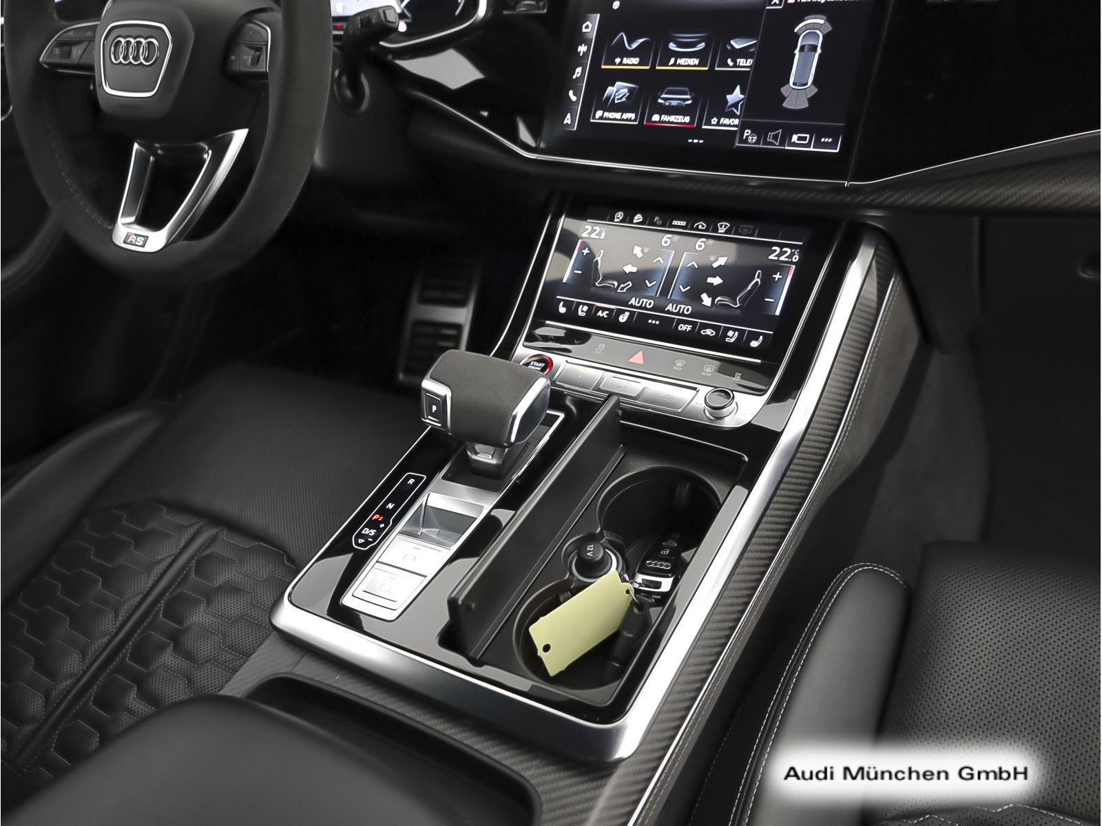 Audi RS Q8 Dynamik+/Keramik/Carbon/StdHzg/AHK/B&O