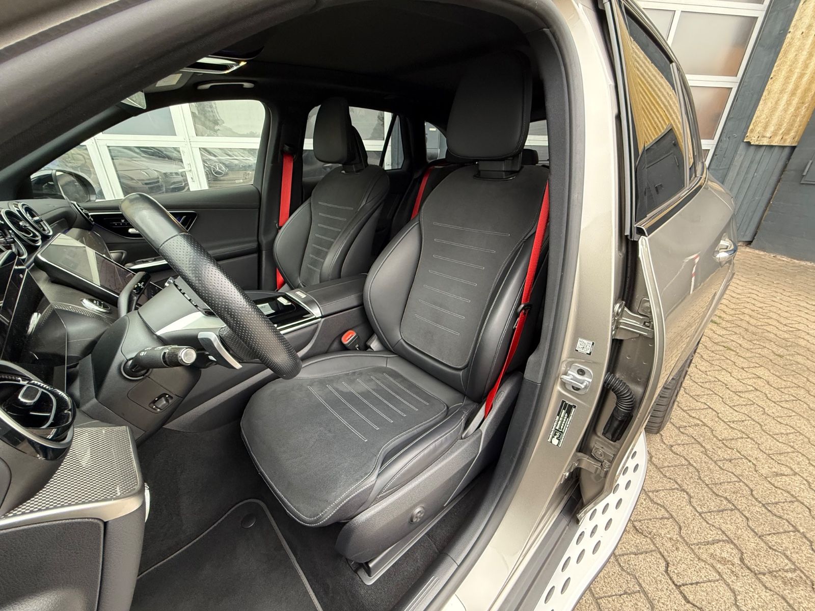 Mercedes-Benz GLC 300 de 4M/AMG/Air/HUD/Pano/Burm/360°/HAL