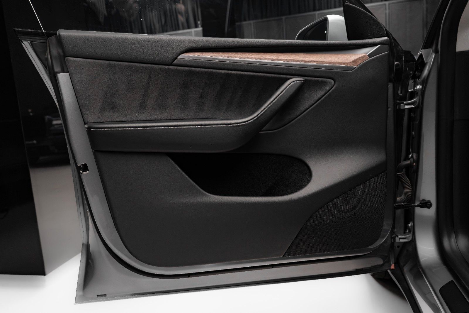 Tesla Model Y Long Range Dual AWD