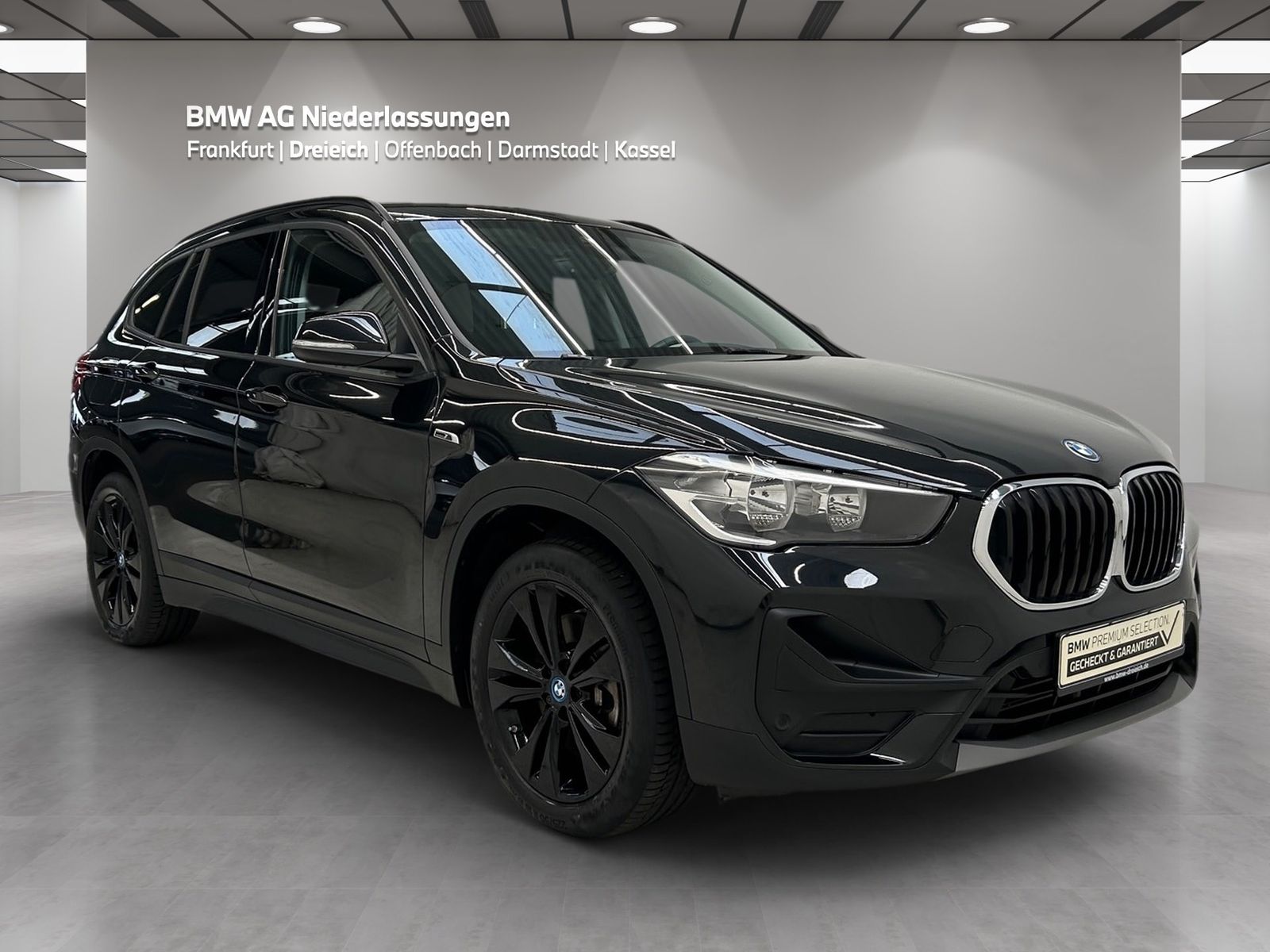 BMW X1 xDrive25e - Samsaru's Car Outlet
