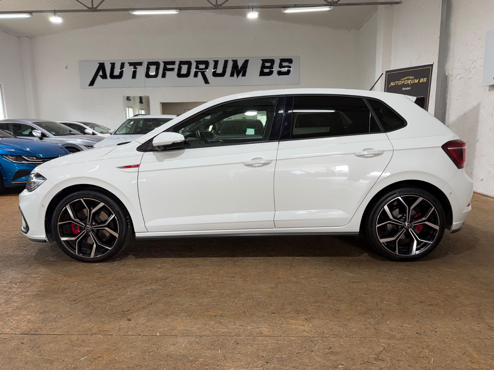 Volkswagen Polo VI GTI 2.0TSI DSG/ALCANTARA/CAM/MATRIX/18"