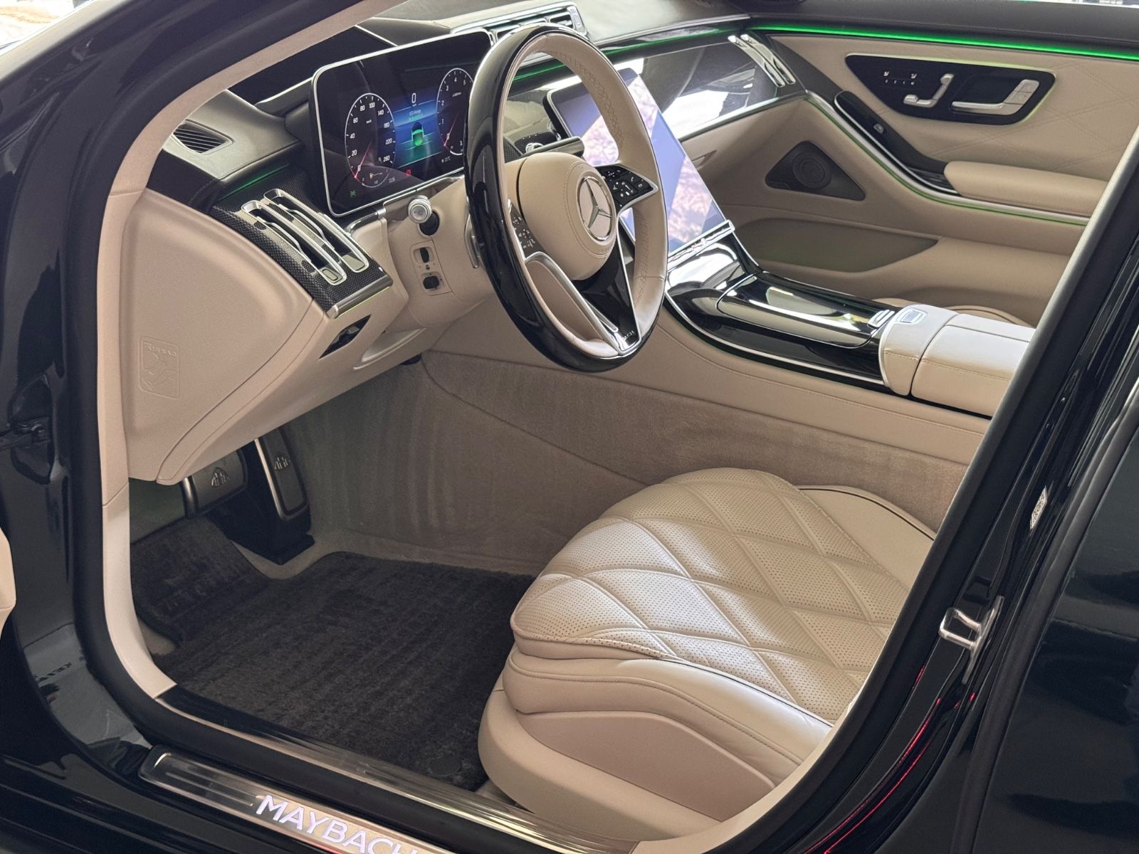 Mercedes-Benz S 680 Maybach - Samsaru's Car Outlet