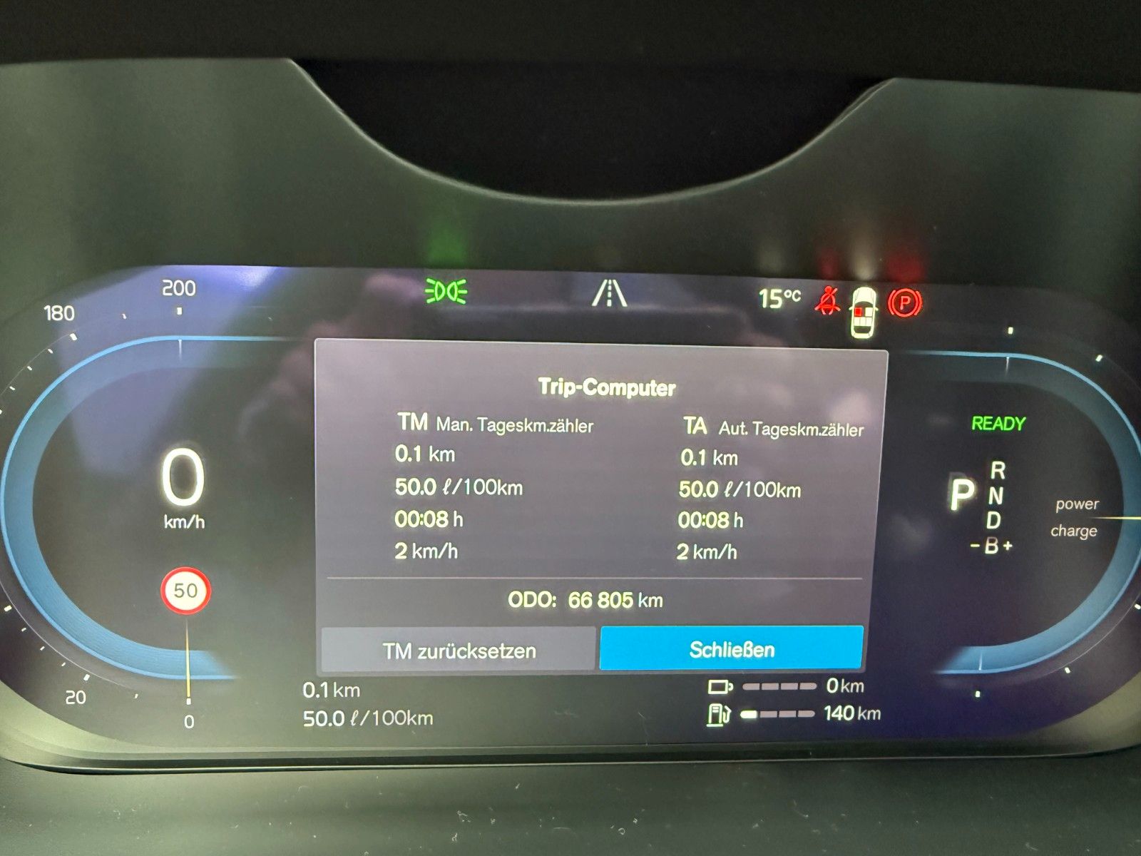 Volvo XC60 T8 AWD INSCRIPTION+WOOL+AHK+B&W+PANO+AKUSTI