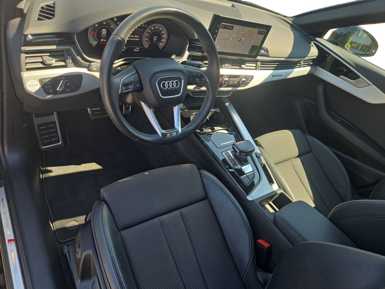 Audi A4 Avant S line 40 TDI qu. S tronic - Samsaru's Car Outlet