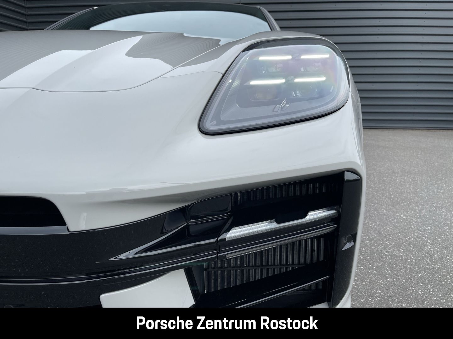 Porsche Panamera 4 E-Hybrid Active-Ride Burmester