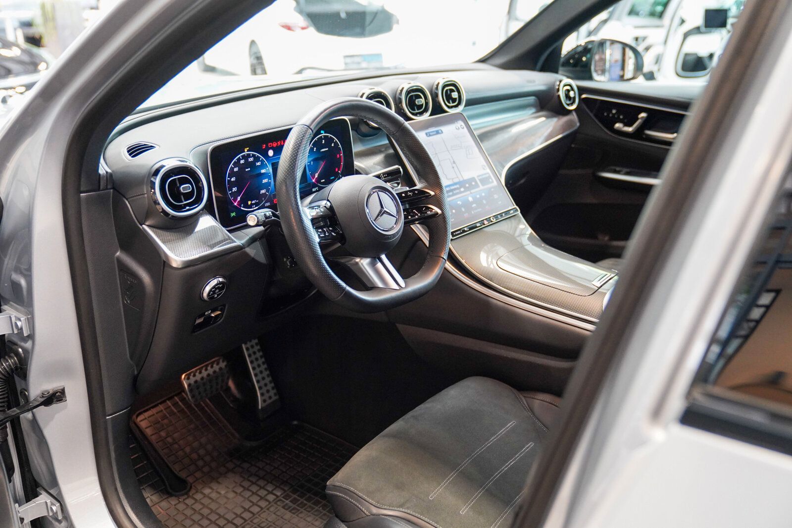 Mercedes-Benz GLC 300 d 4M AMG Line Night Pano DISTRONIC AHK