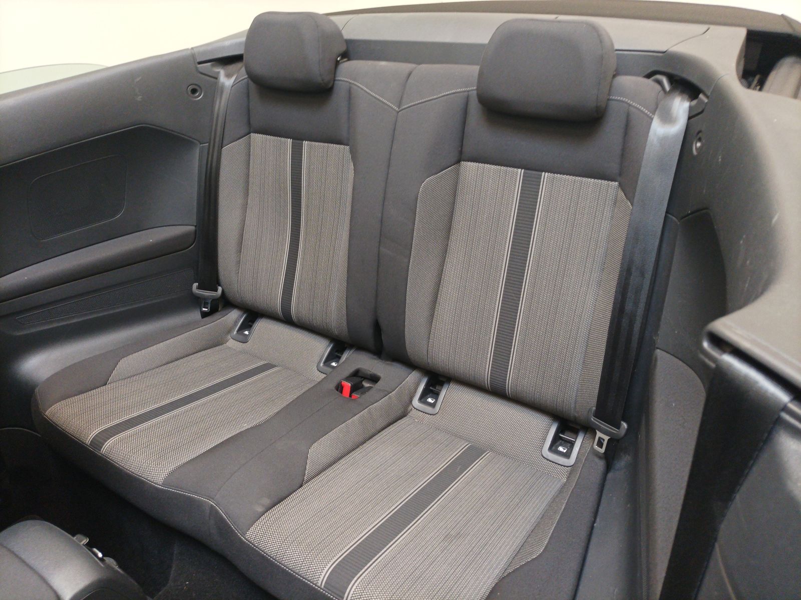 Volkswagen T-Roc 1.5 TSI Style - Samsaru's Car Outlet
