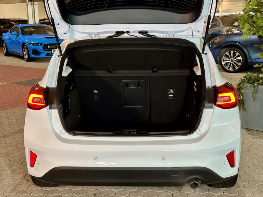 Ford Focus Titanium X+5J. Garantie*+Automatik+B&O