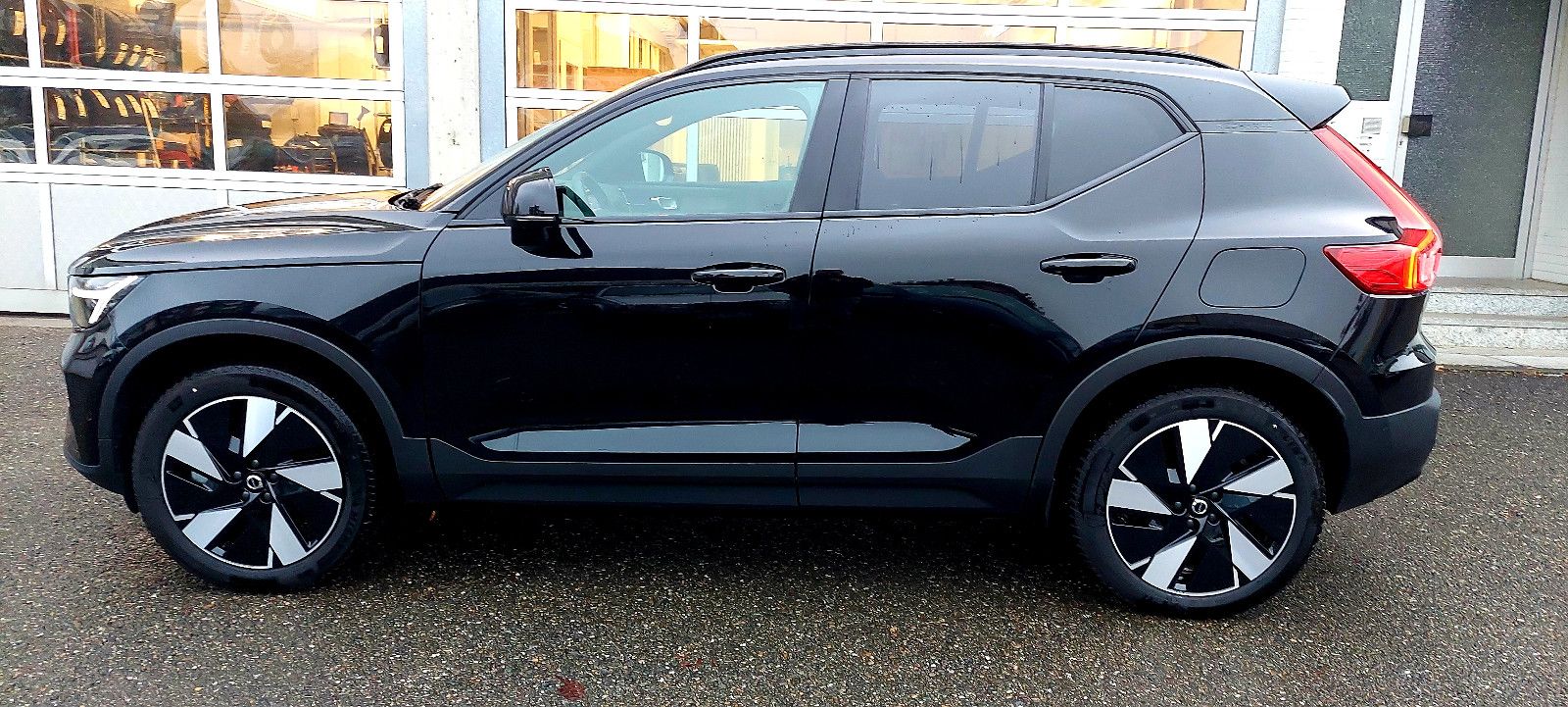 Volvo XC40 Twin Ultimate Recharge Pure Electric AWD