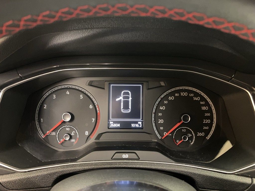 Volkswagen T-Roc 1.5 TSI DSG Sport - Samsaru's Car Outlet